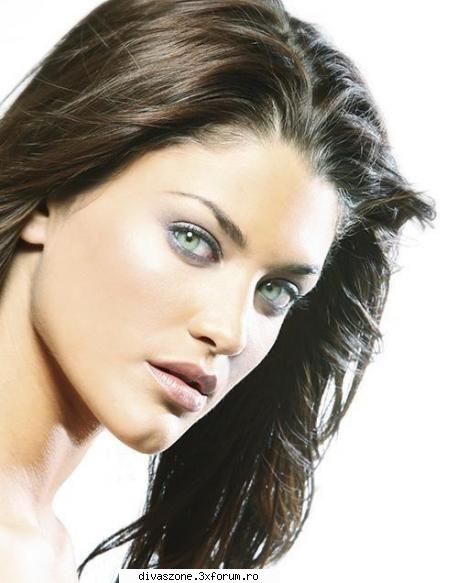 Eve Torres - frumoasa raw ji sepsy :D - Biografiile Divelor