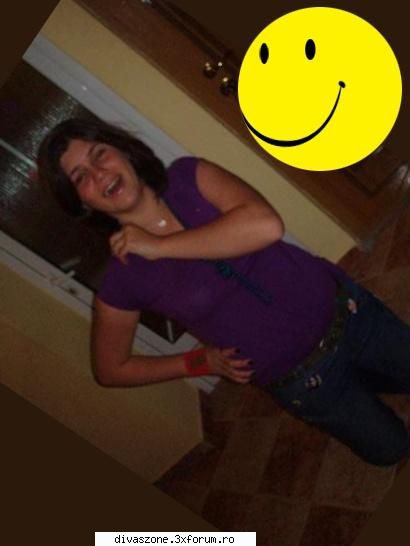 Litta - nu face pozaaaa feyyyyy lasa maruuuuuuuuuuuuu' - The Real Divas