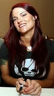 smile babe smile:x :d  :d  :d poze rare q lita aka amy dumas