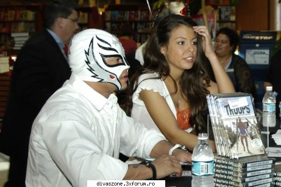 :rotfl: rey mysterio