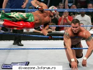 Rey Mysterio - (scuzatzi pt fanii randy orton) BV REY!!!! EJTI - poze